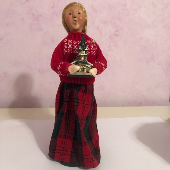 Byers choice caroler Lady with church - Picture 4 of 10